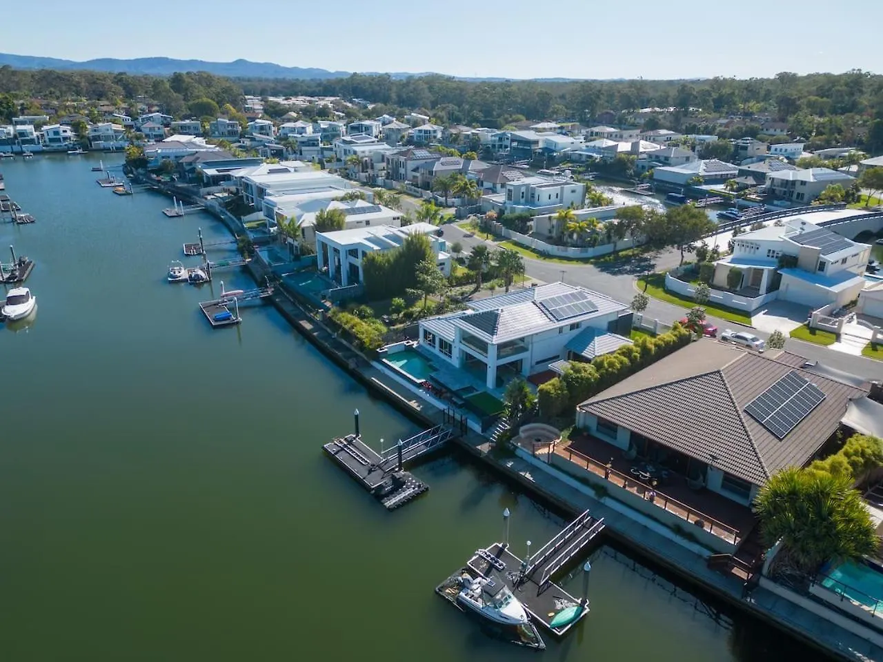 North Quay Waterfront Family Holiday Home Pool 골드코스트 0*,