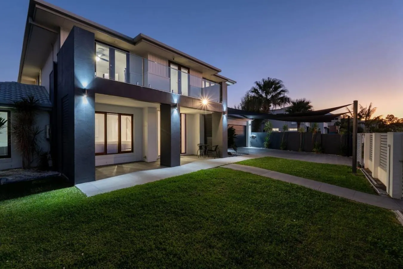 North Quay Waterfront Family Holiday Home Pool 골드코스트