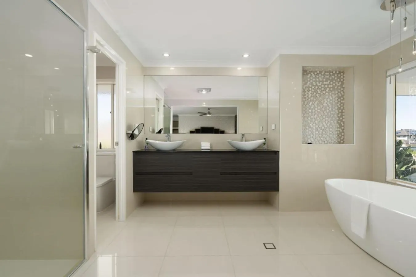 North Quay Waterfront Family Holiday Home Pool 골드코스트